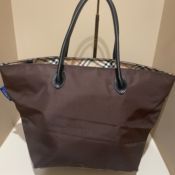 Burberry Of London Brown Nova Checked Classic Tote - Picture 2 of 9